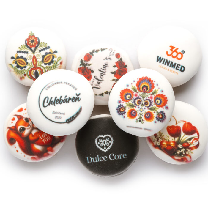 Gingerbread in a Round Shape with your custom design